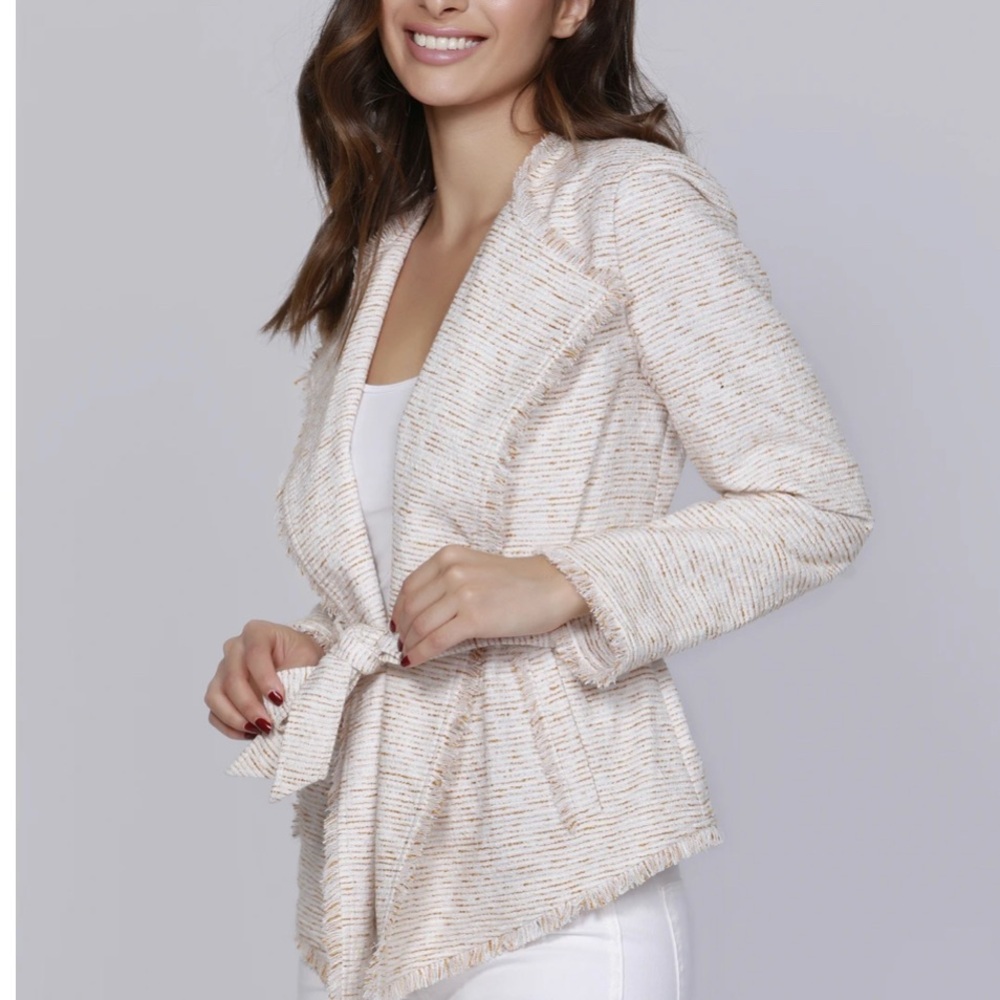 Dolce Cabo Cream Textured Blazer
